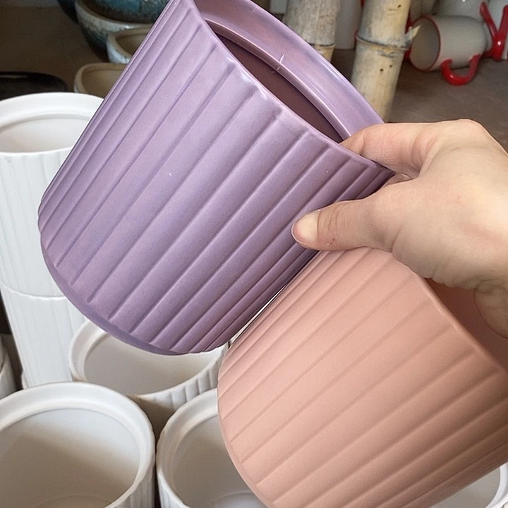 陶盆有孔 瑕疵针孔漏釉介意勿拍口 12.5高15