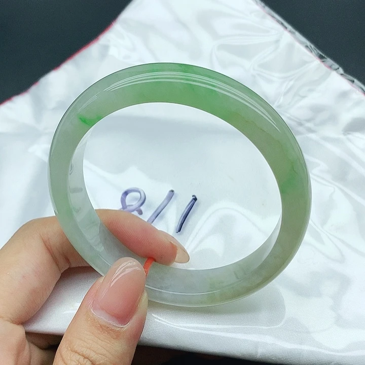 未镶嵌手镯翡翠178