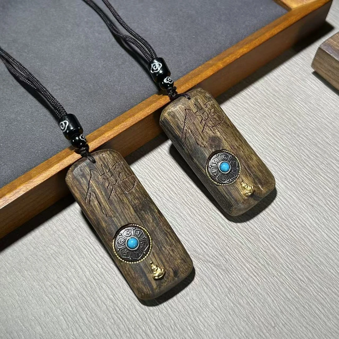 沉香【何姐专属】天然沉香转牌雕刻牌吊坠  YC3000108