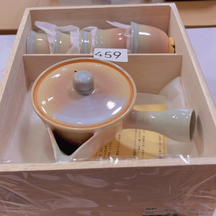 岳***阁盖碗瓷器制作工艺精湛