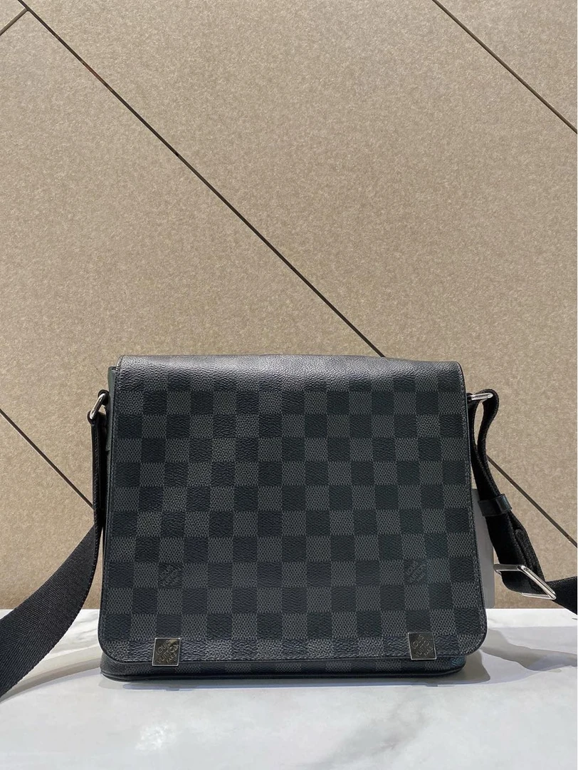 99新 LouisVuitton/路易威登 帝爵倩姐直播专享/LV黑棋盘格斜挎