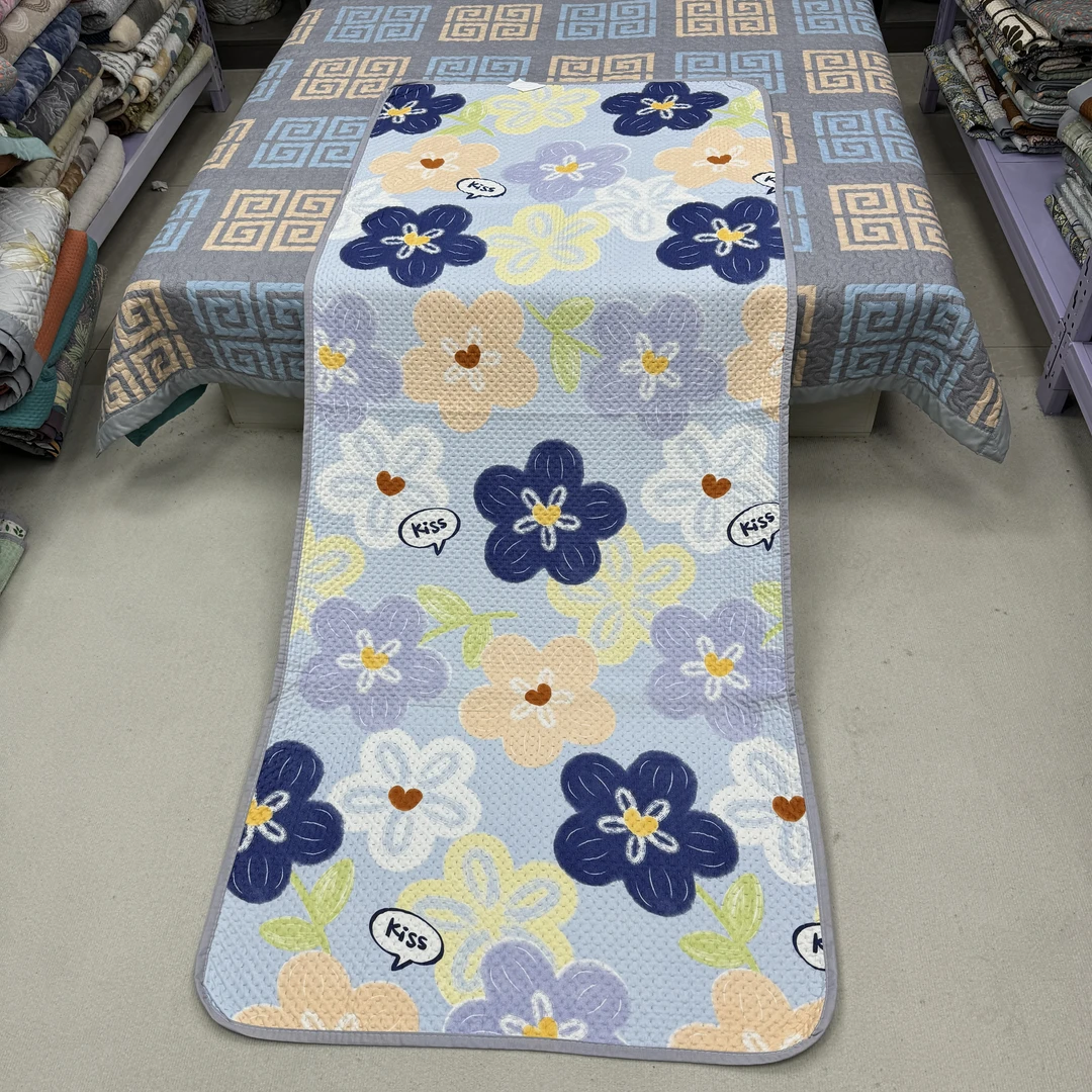 【微瑕、随机花色】90*220cm三层夹棉四季床盖沙发垫学生宿舍床垫