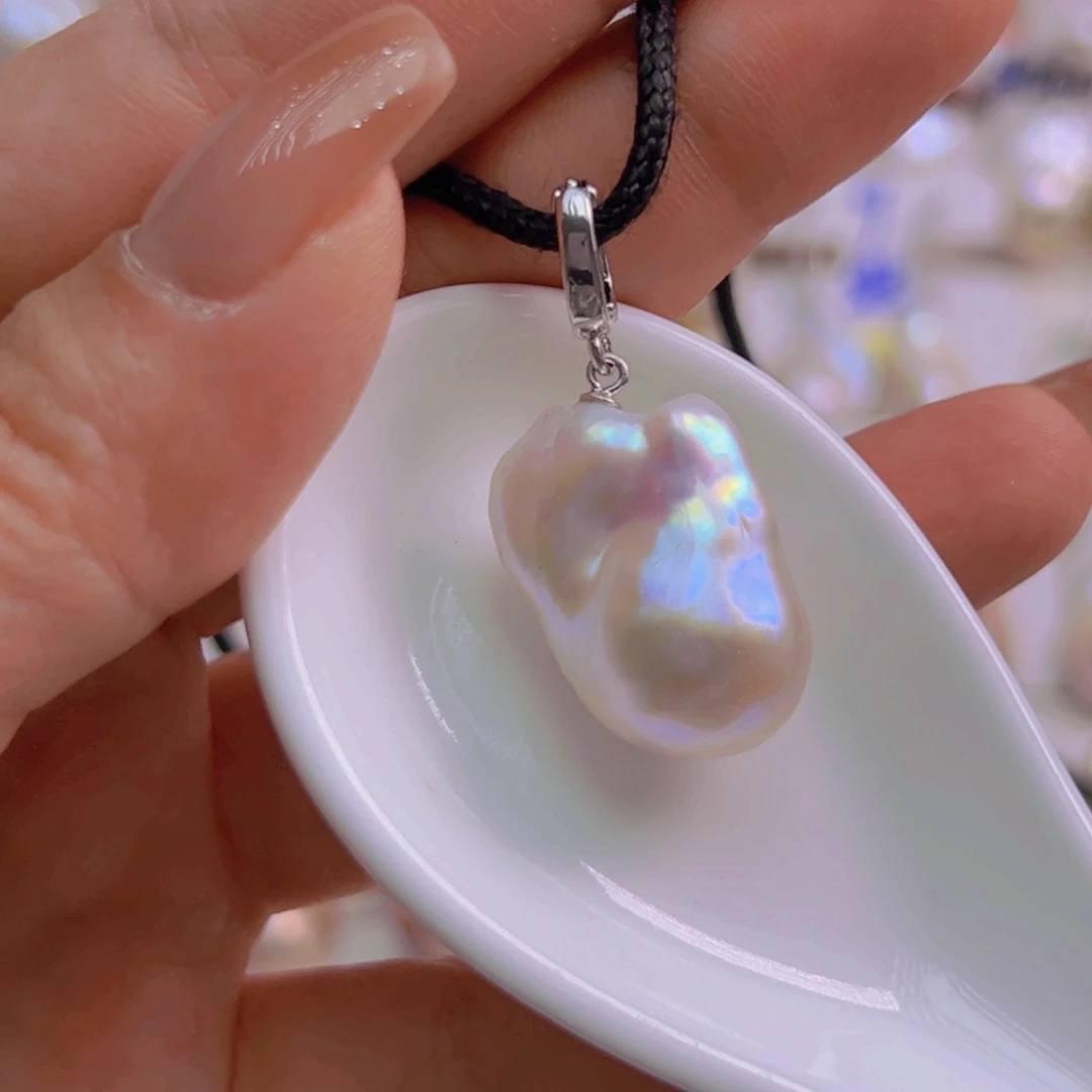 淡水珍珠未镶嵌吊坠(赠链)