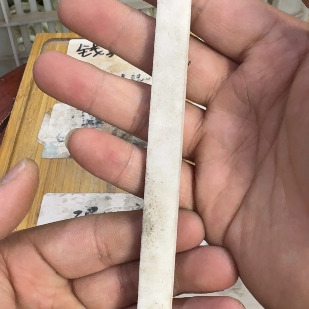 瑕疵介意勿拍陶瓷器皿D081?****