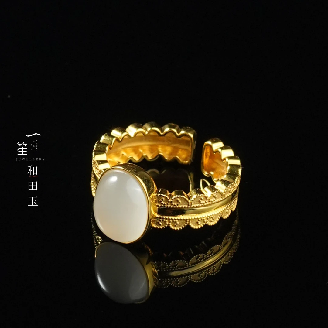 【一笙珠宝】天然和田玉白冰蛋面戒指18k金镶嵌 YS20541