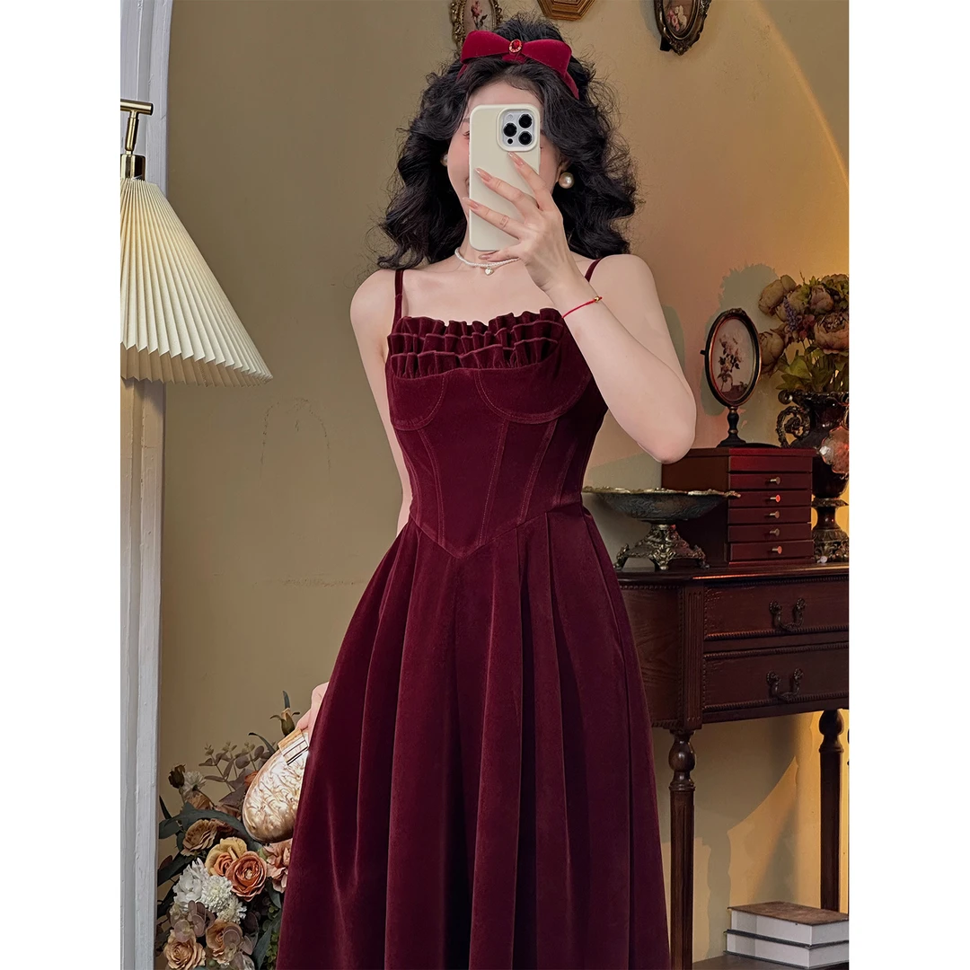 肖夫人【复古甜心】复古港风法式收腰气质吊带女修身连衣裙  SS018