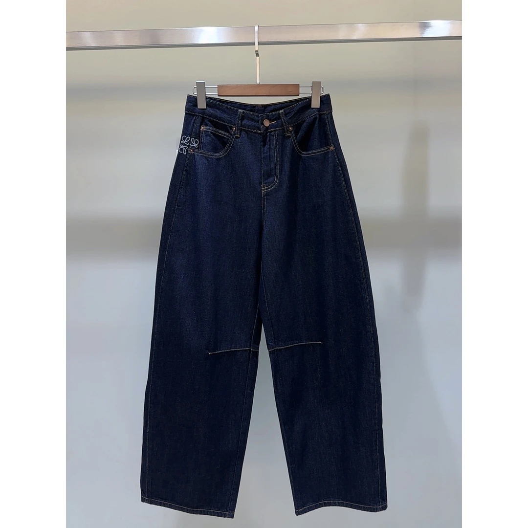 秋季新款女款高腰直筒阔腿牛仔裤——8782