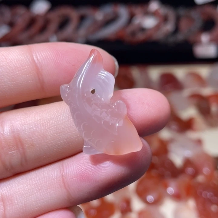 南红玛瑙冰飘小金鱼未镶嵌2078