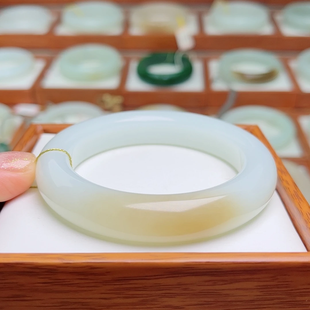 和田玉未镶嵌手镯57.3