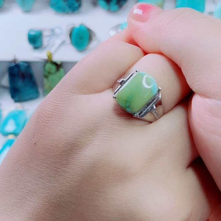 绿松石未镶嵌珠宝奇石