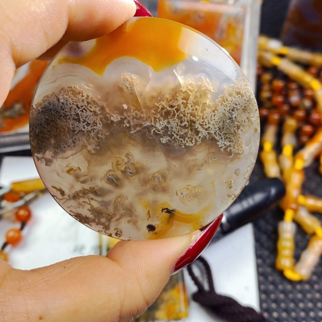玛瑙/玉髓颈饰未镶嵌白**童109