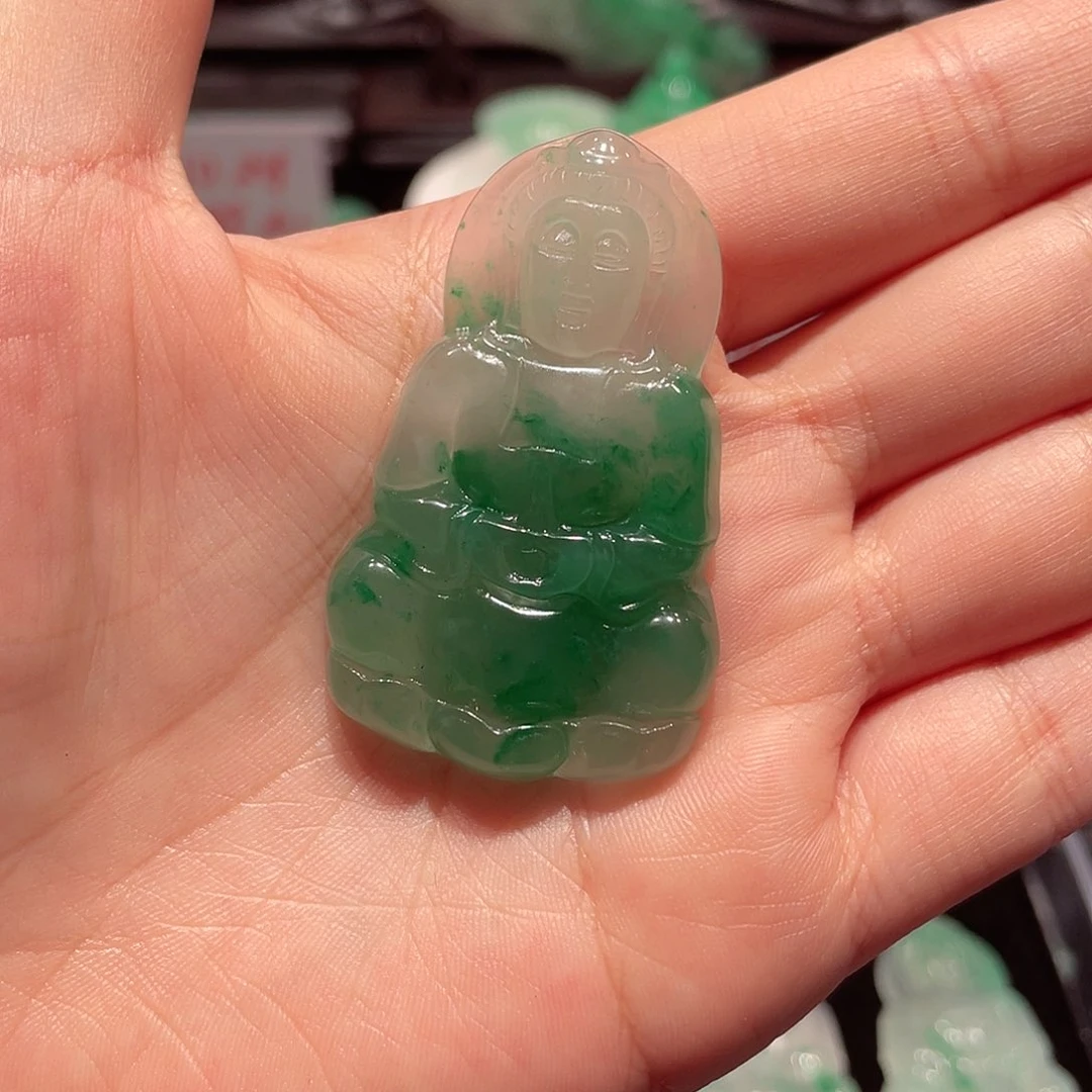 石英质玉颈饰未镶嵌橙***?