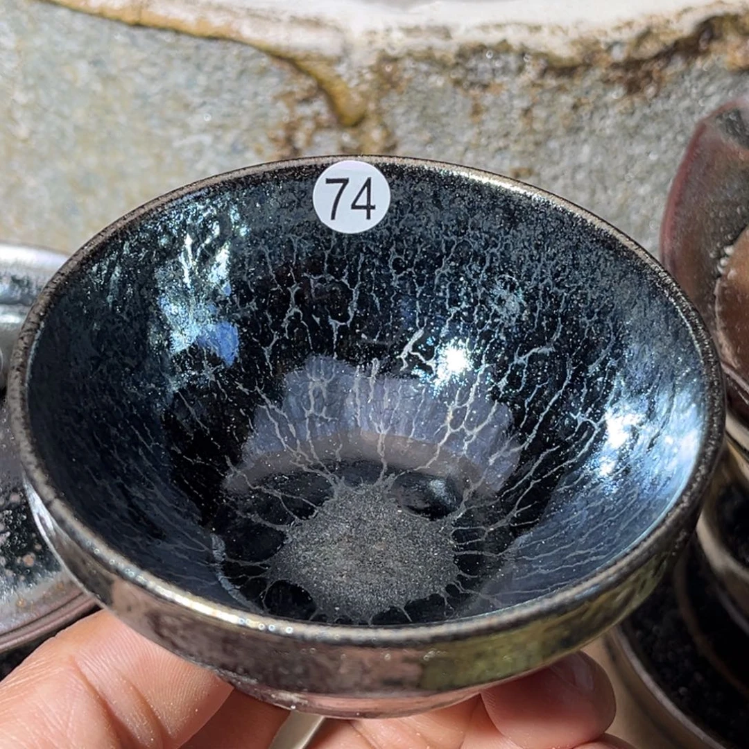 茶盏义兴龙窑坚持真柴烧