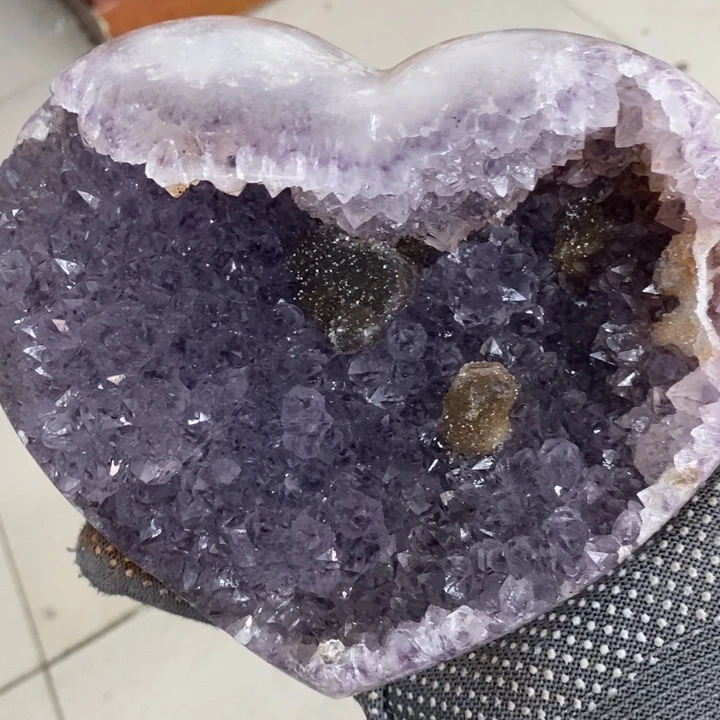 紫晶未镶嵌珠宝半成品