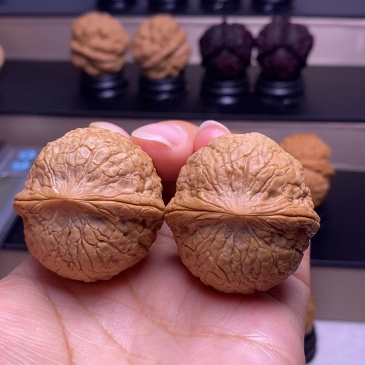 把件文玩核桃粗筋蟒纹虎头46