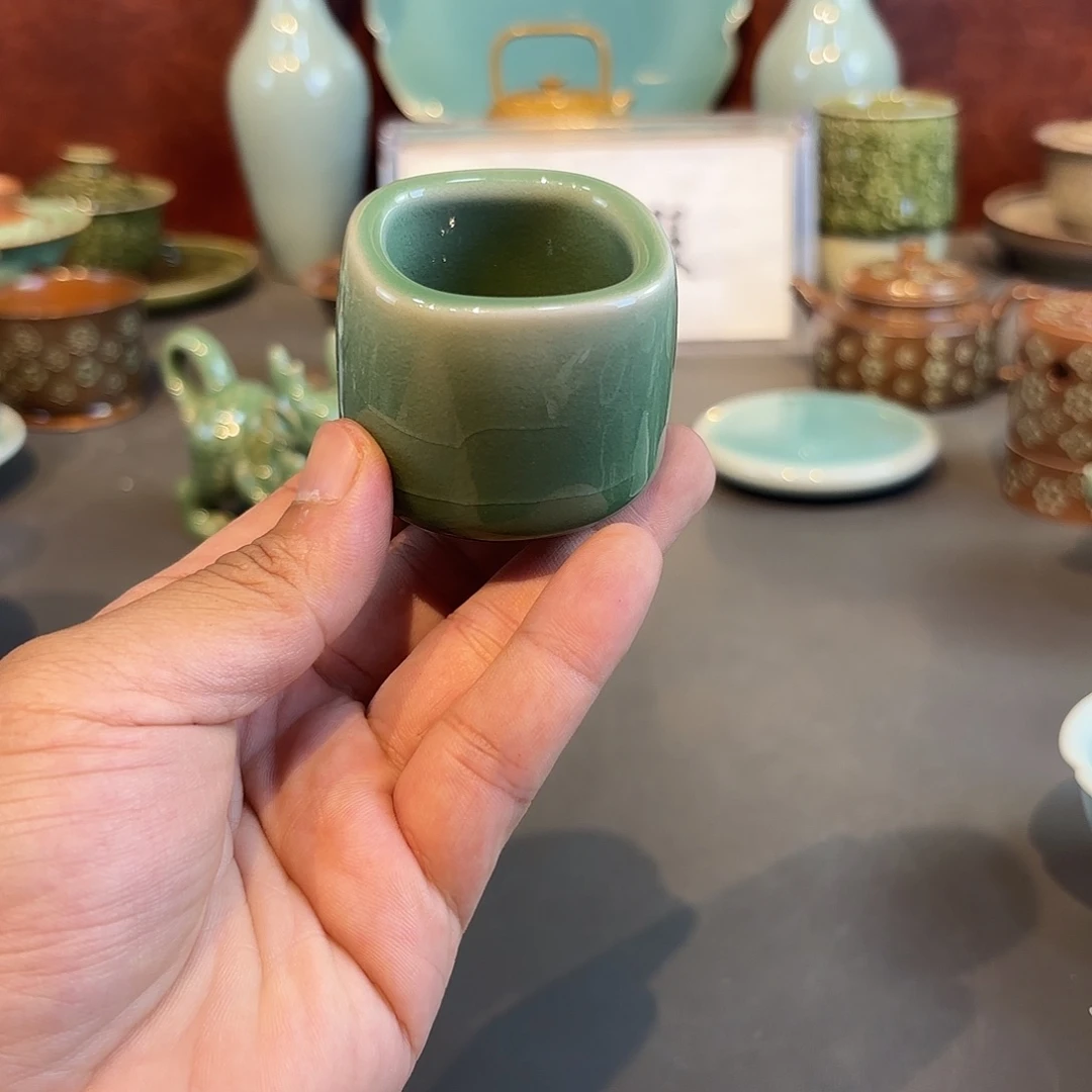 瓷片龙泉青瓷龙泉青瓷