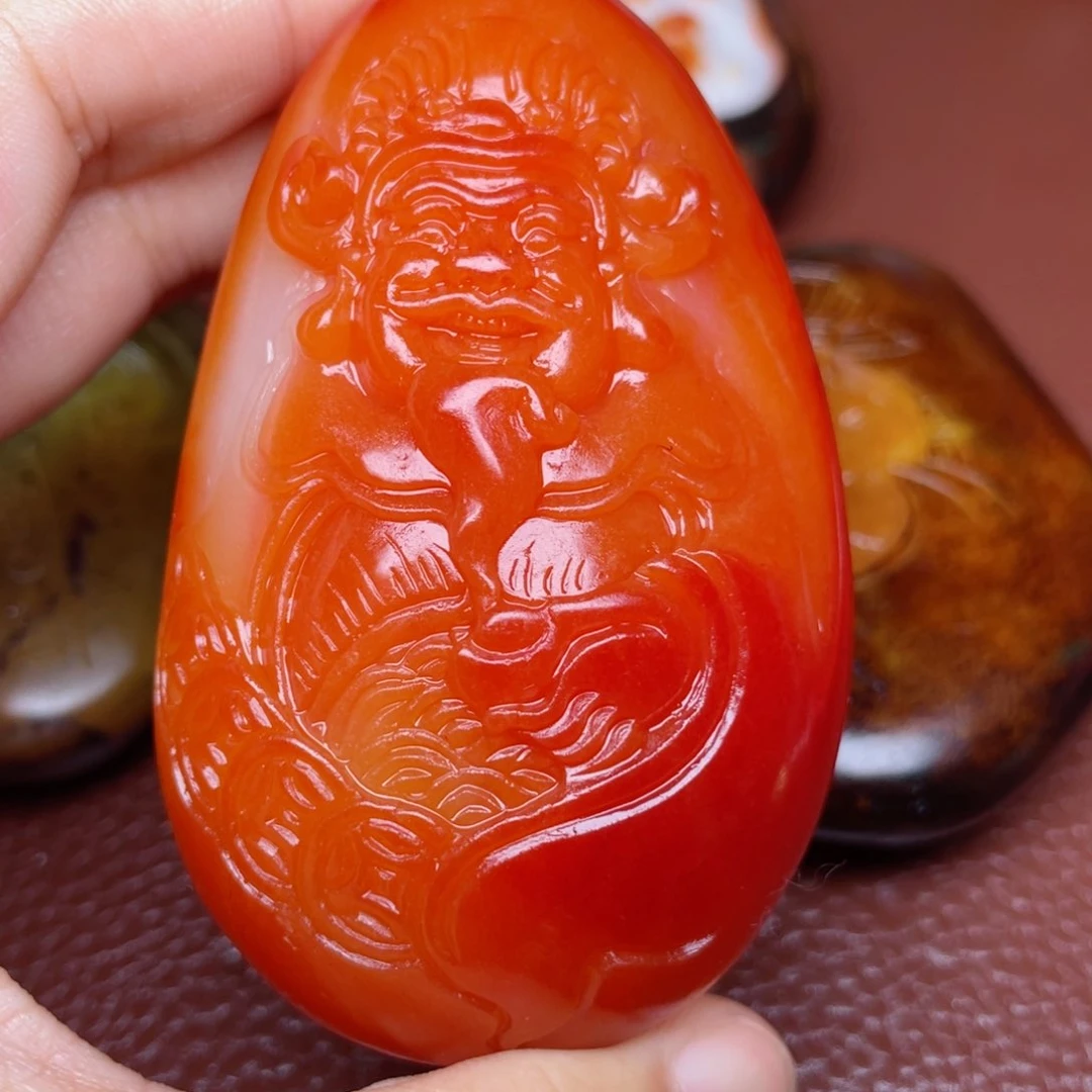 和田玉颈饰未镶嵌心**神