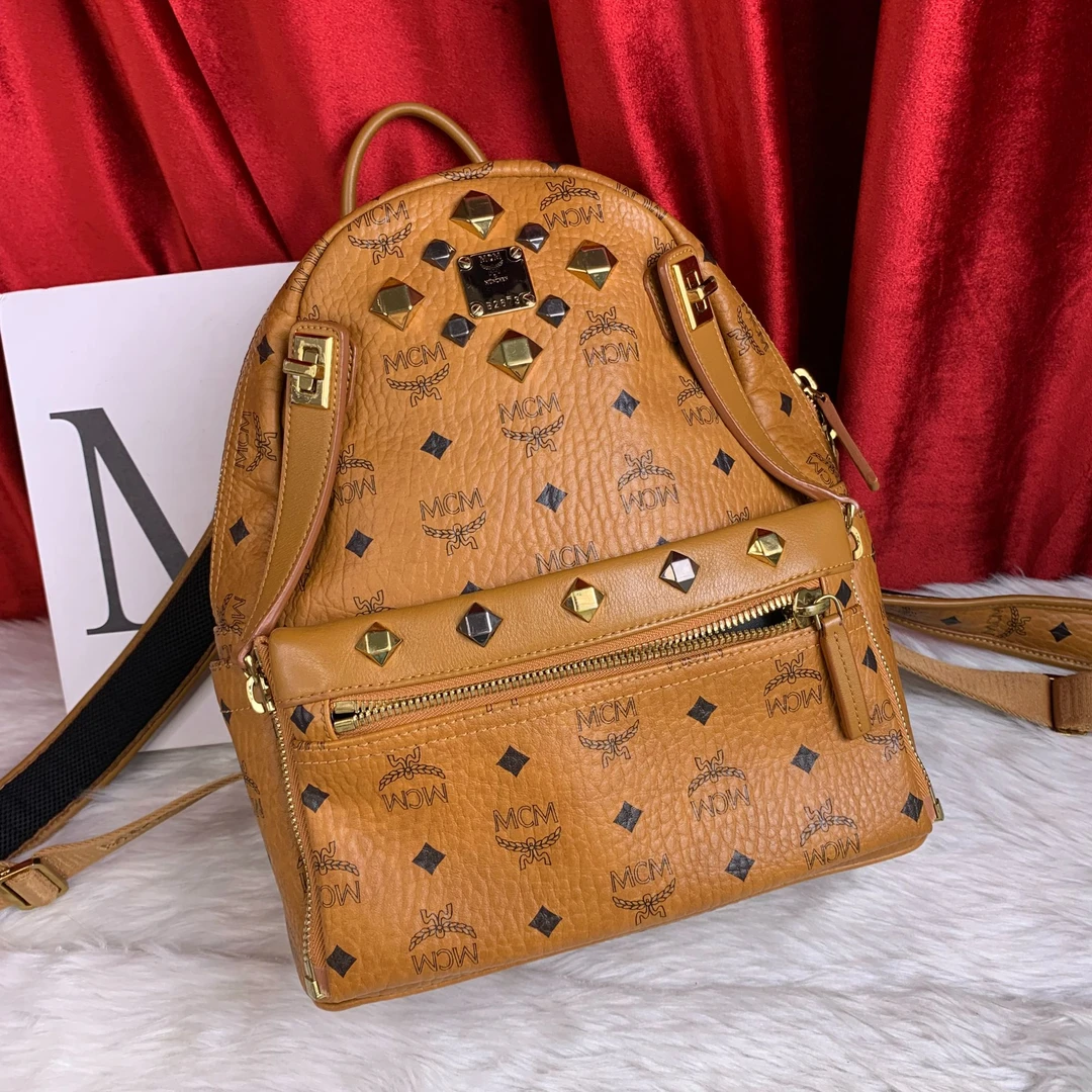 95新 MCM 干邑色双肩包/EE09116040/6040