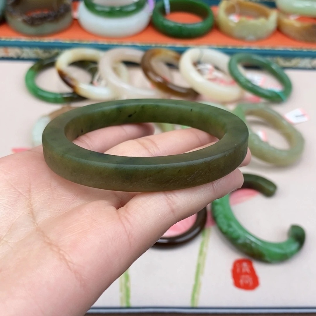 和田玉未镶嵌手镯手镯 60