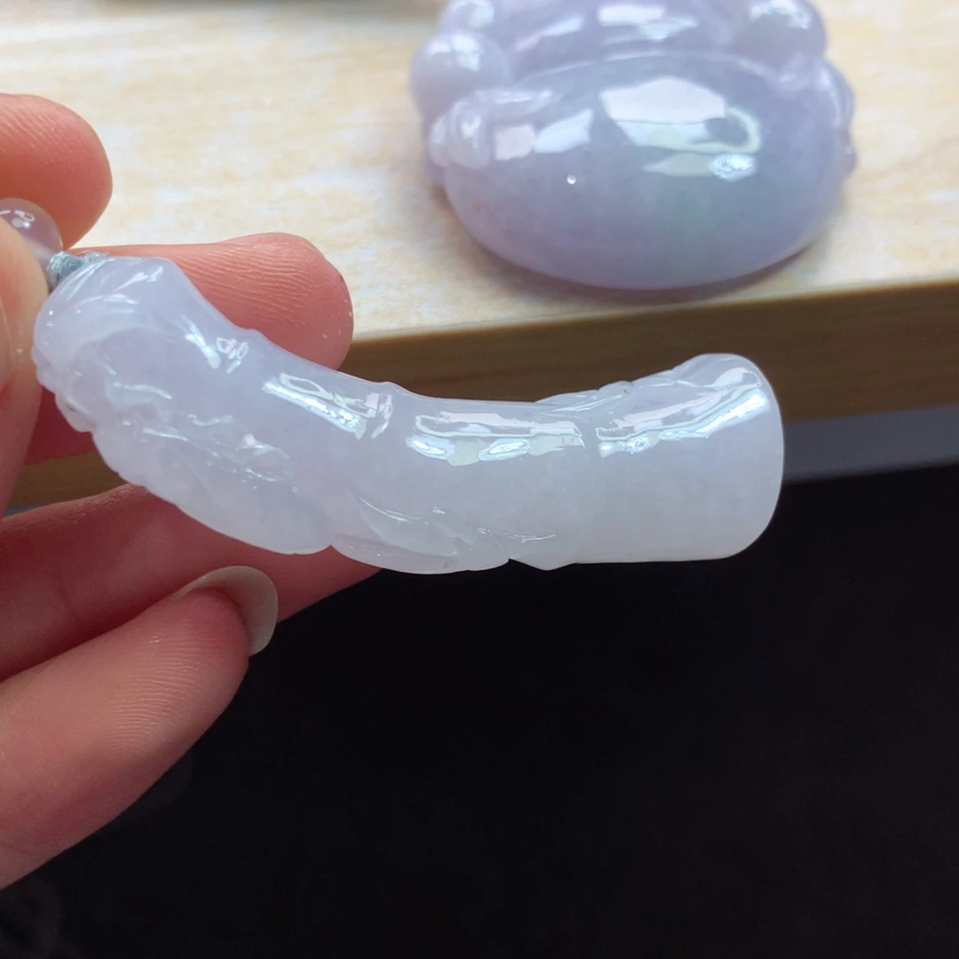 翡翠未镶嵌颈饰吊坠