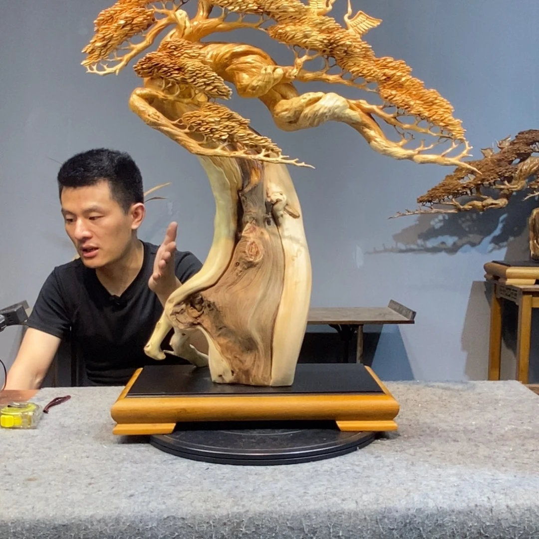 柏木七**生木雕工艺品摆件