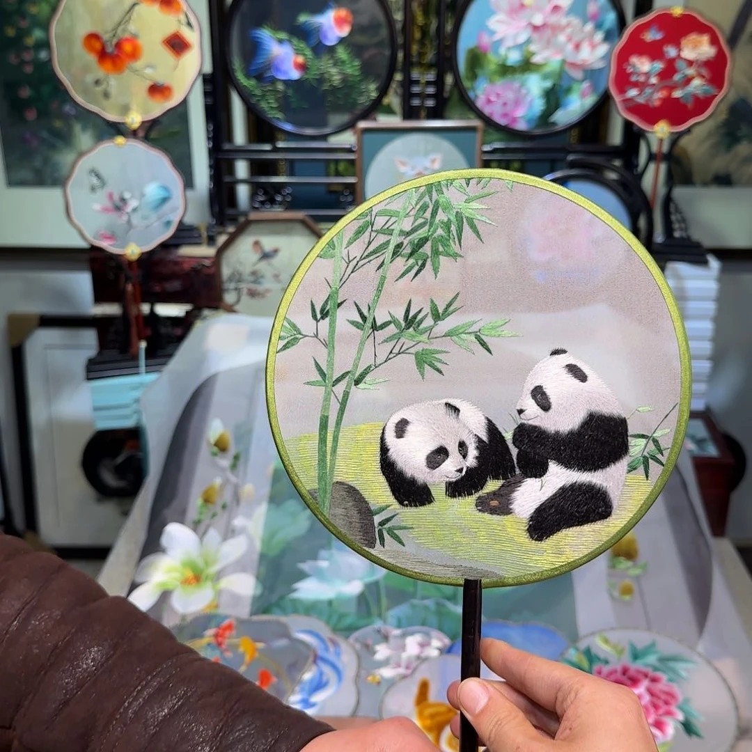 刺绣刺绣工艺精湛