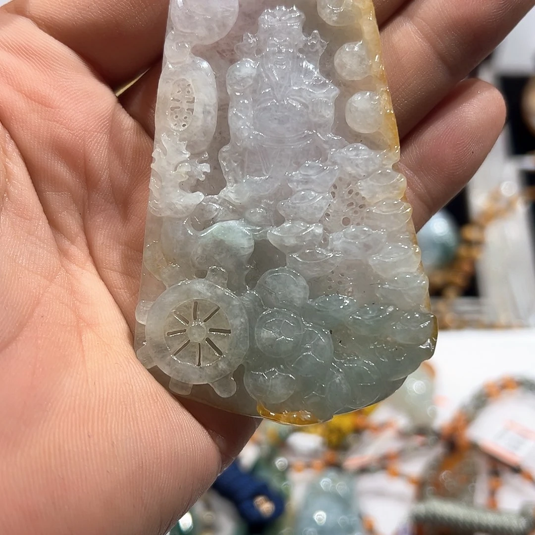 翡翠未镶嵌颈饰挂件