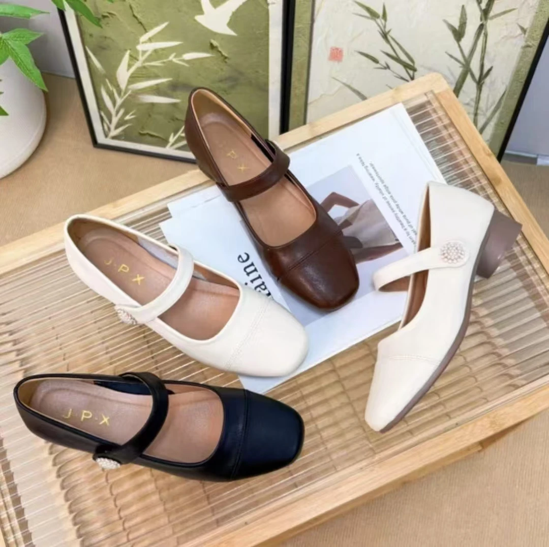 【翘颜品牌】2025春款上新时尚舒适包头法式软底仙女风单鞋60925