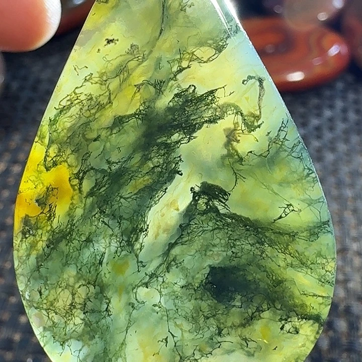 耀***花玛瑙/玉髓未镶嵌颈饰