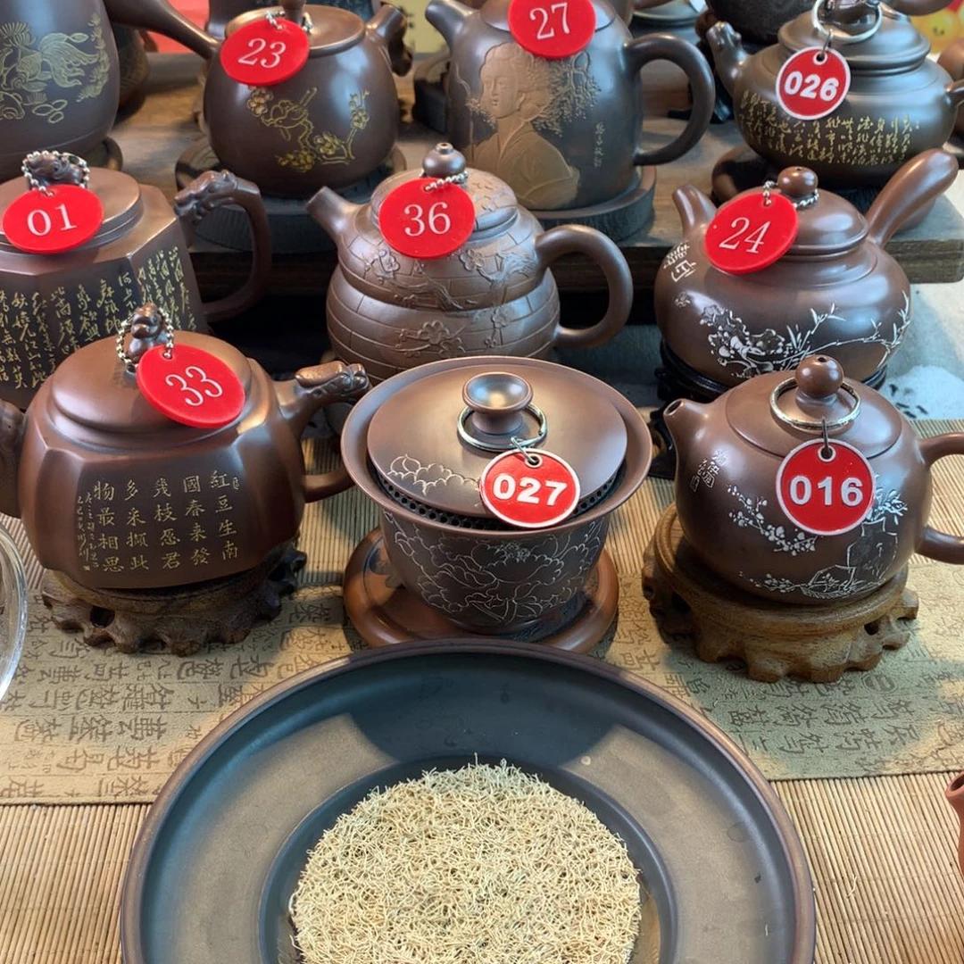 A***n坭兴陶手工制作壶