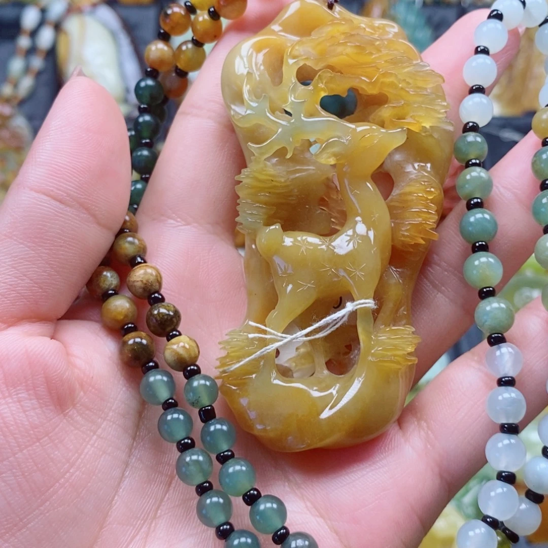 渡***己合金蛇纹石玉颈饰