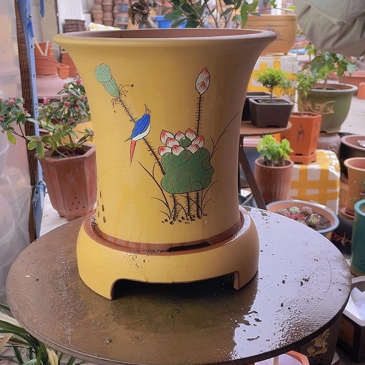 紫砂宜兴紫砂黄荷花加拖大