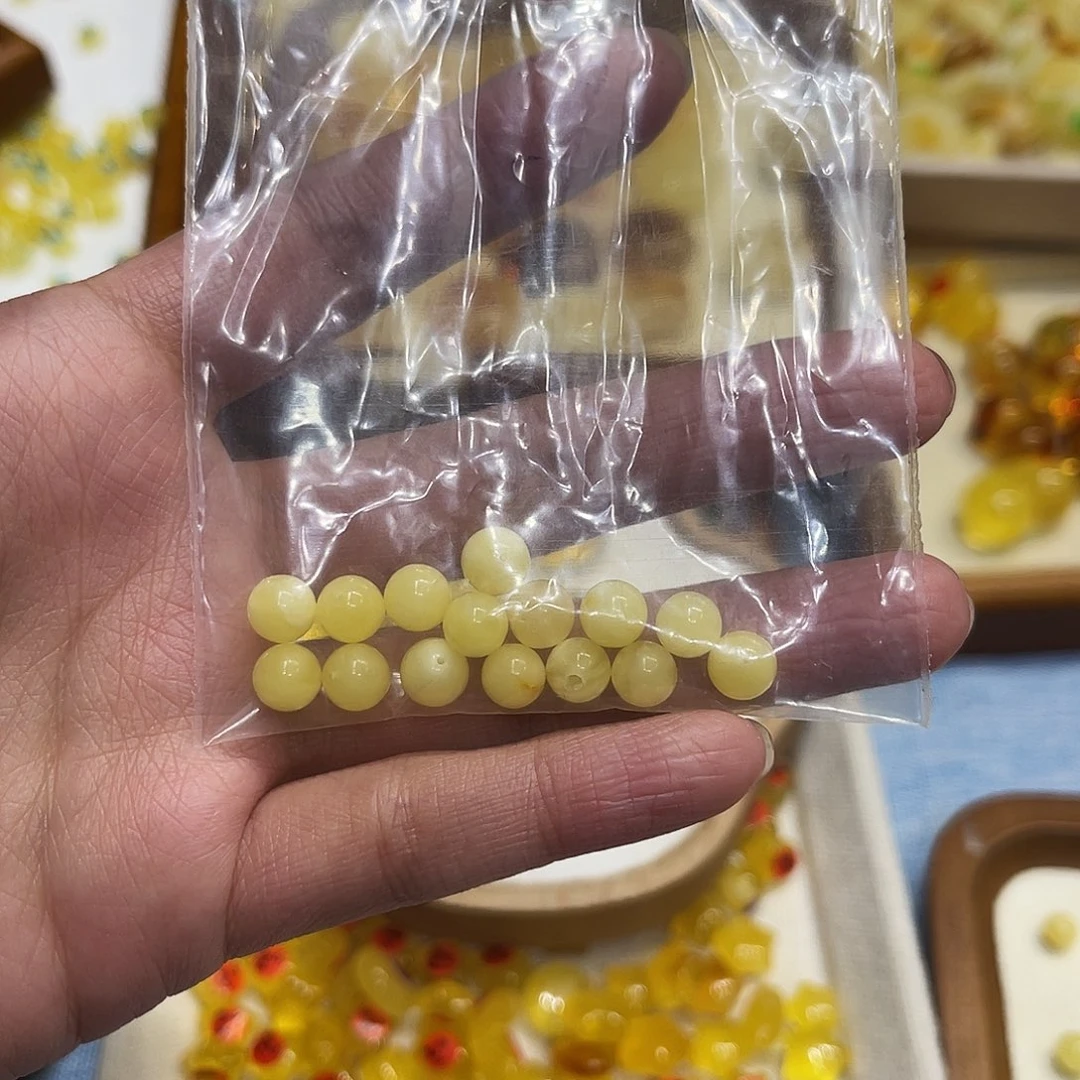 琥珀未镶嵌珠宝奇石