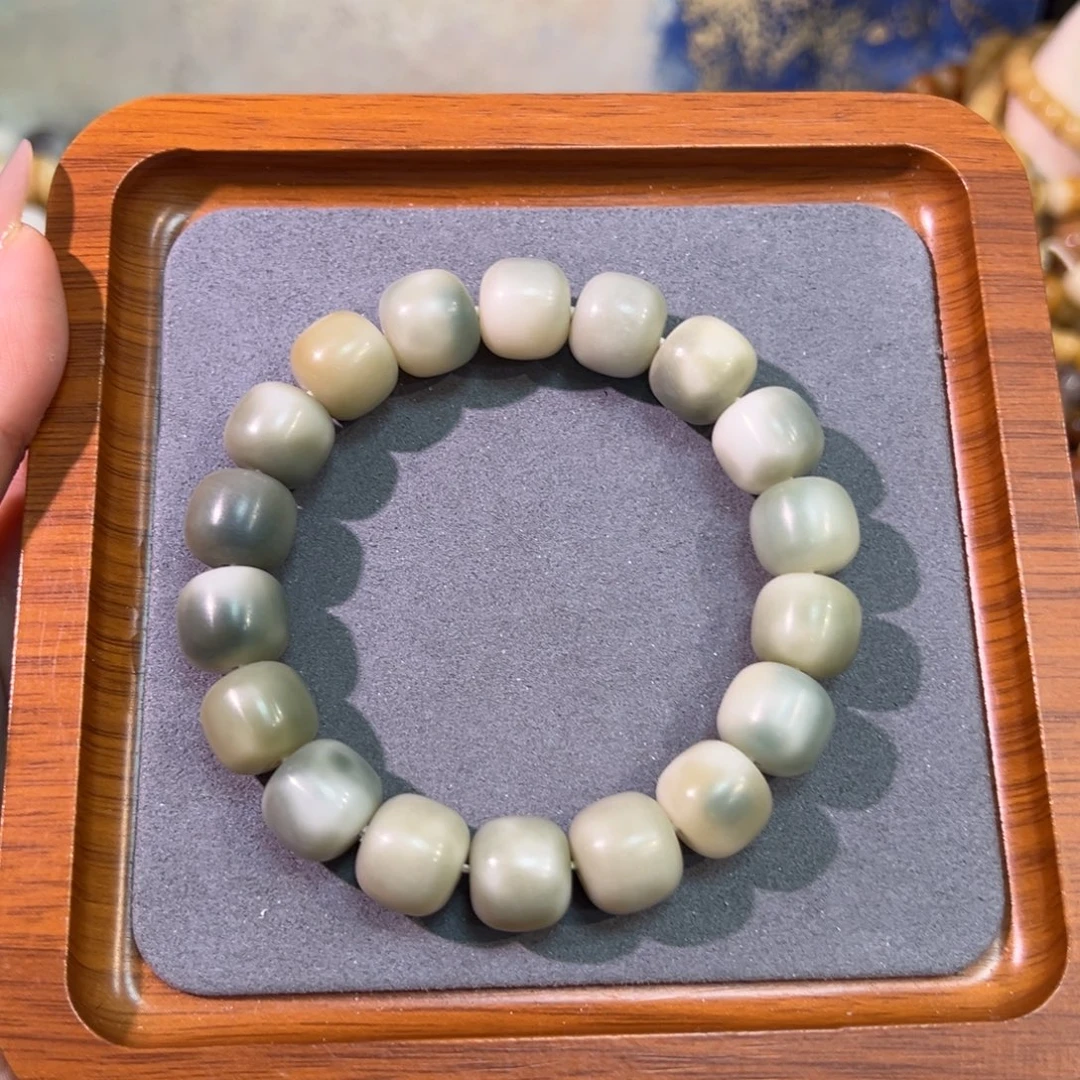 吊坠菩提根/象牙果奶绿飘花卡14