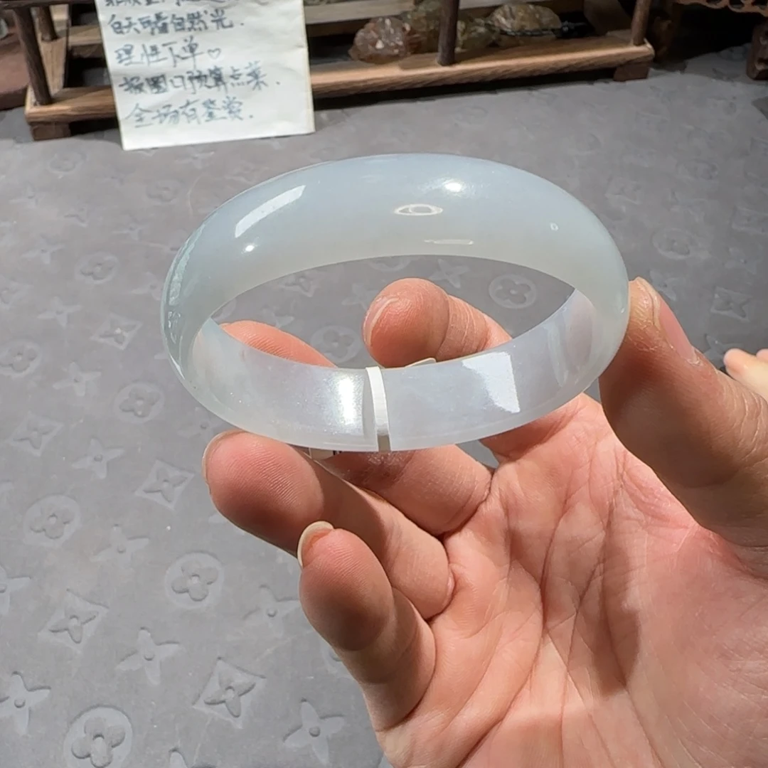 翡翠未镶嵌手镯55.3贵妃