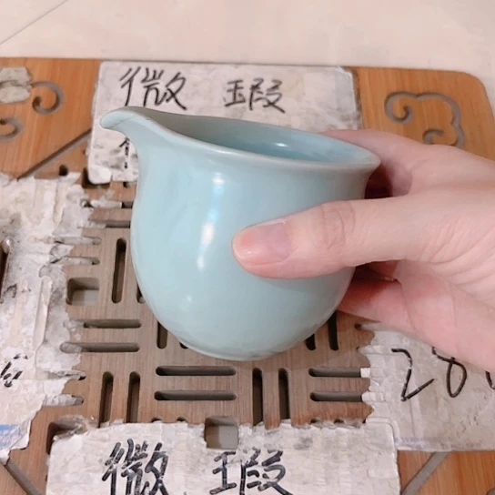微瑕介意的勿拍，喜欢再下单，谢谢支持