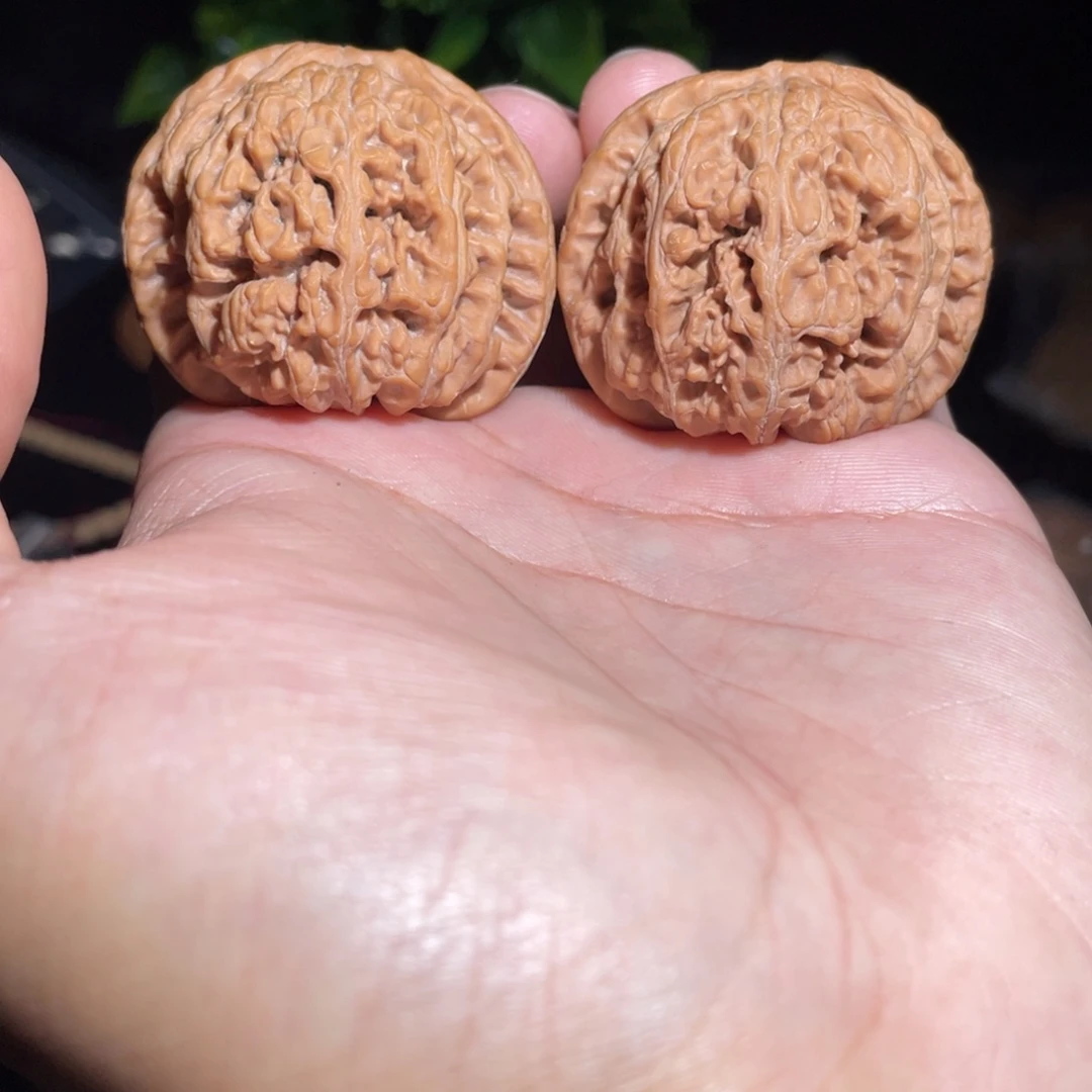 吊坠文玩核桃44大粗筋