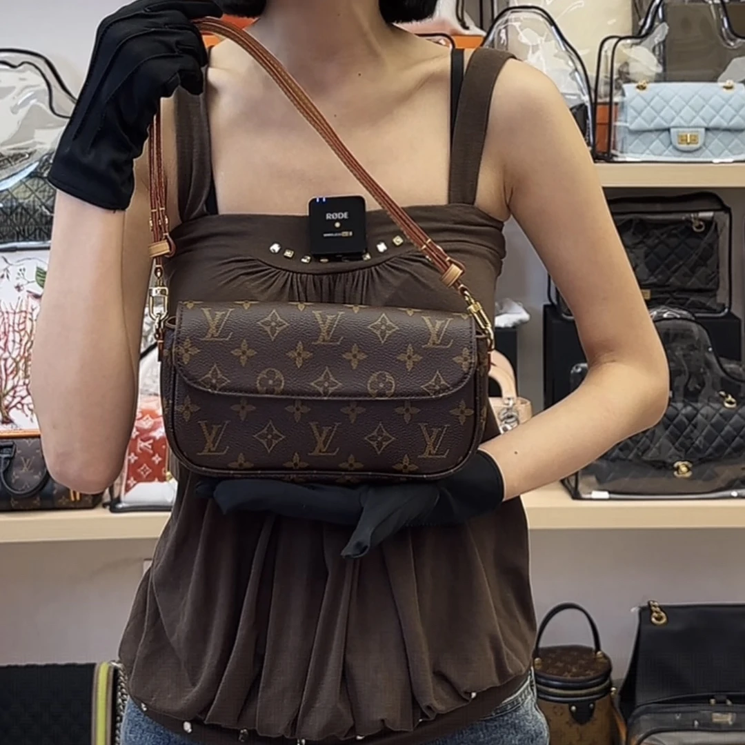99新 LouisVuitton/路易威登 老花ivy单肩斜挎包