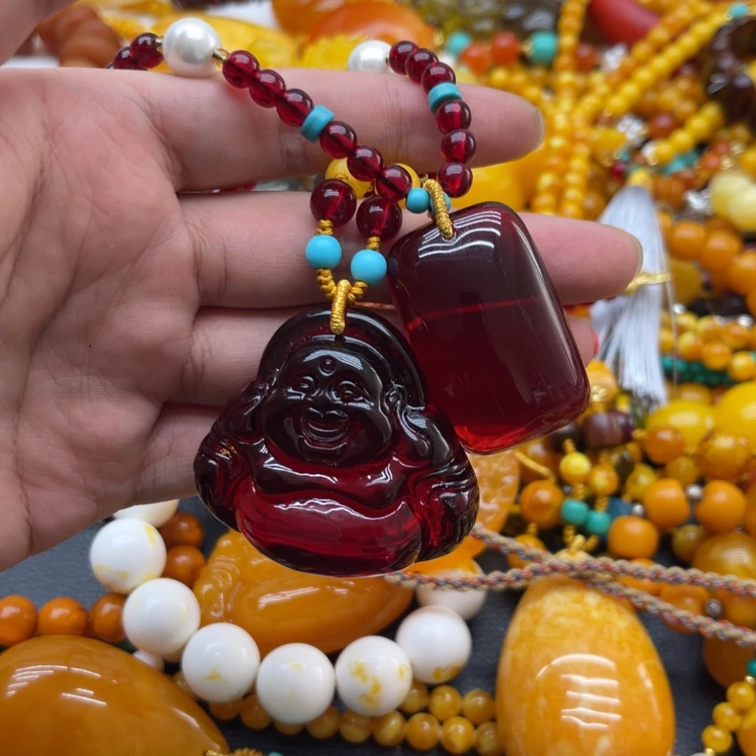 李***霏红破大肚弥勒佛吊坠换珠链
