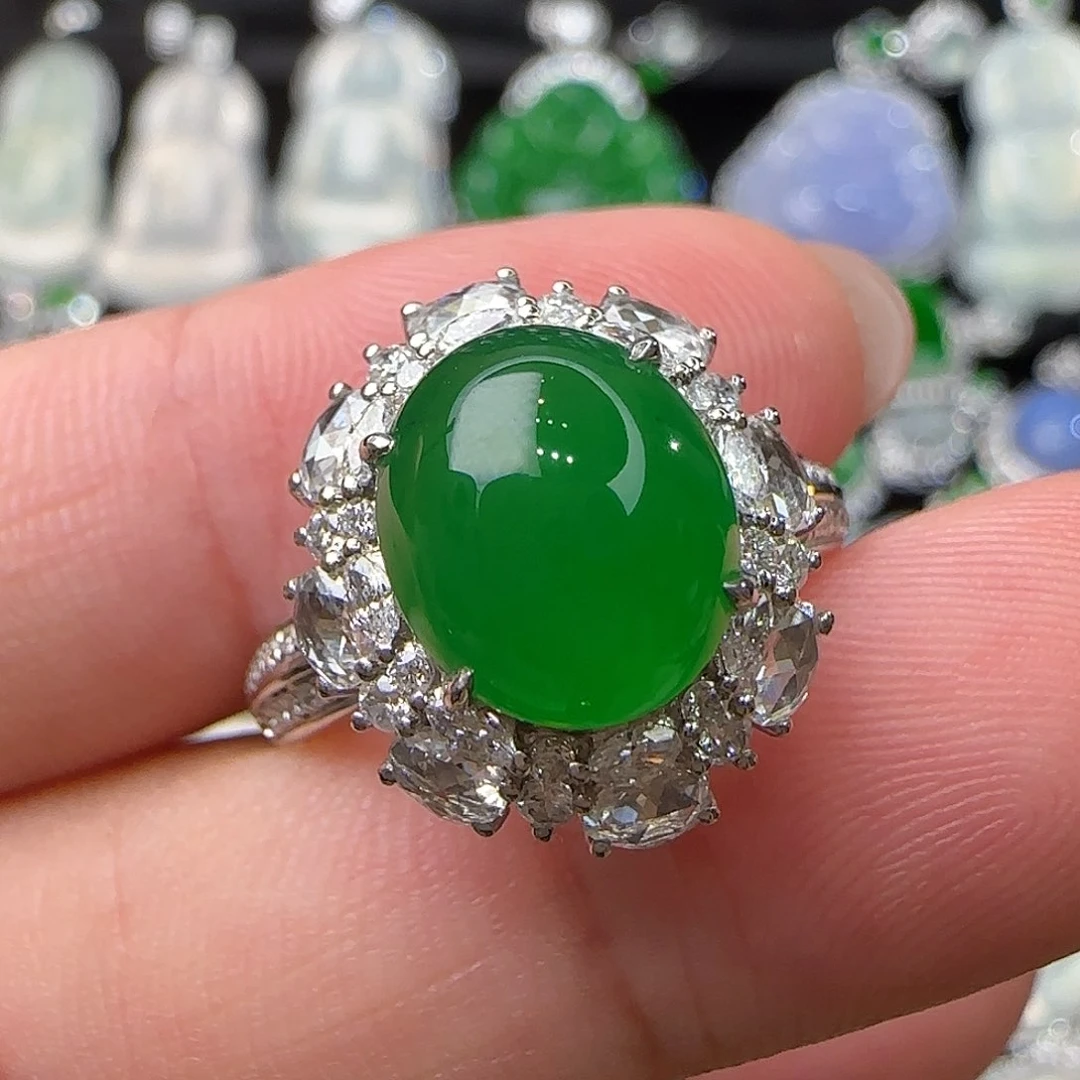 18K金镶嵌戒指翡翠天然翡翠