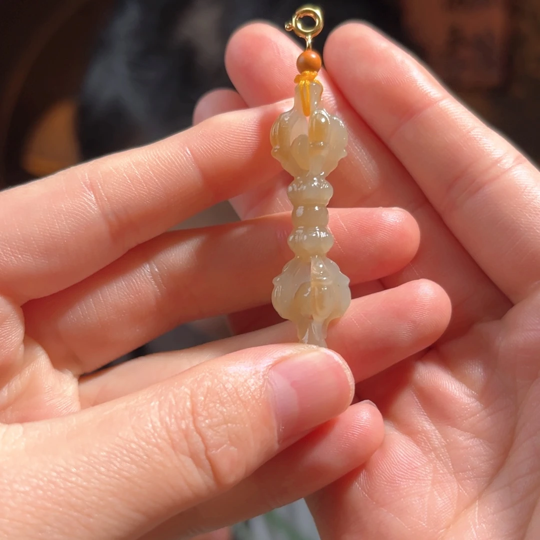 吊坠(不含链)未镶嵌和田玉新疆金刚杵400