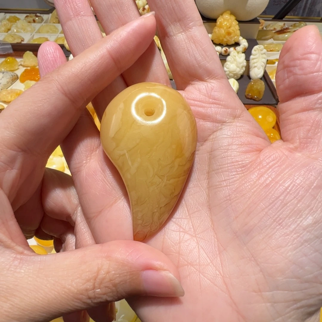 琥珀未镶嵌裸石蜜蜡