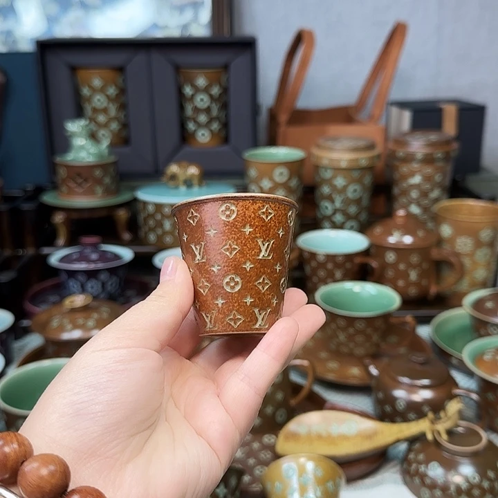 紫***儿龙泉手工制作工艺品青瓷杯