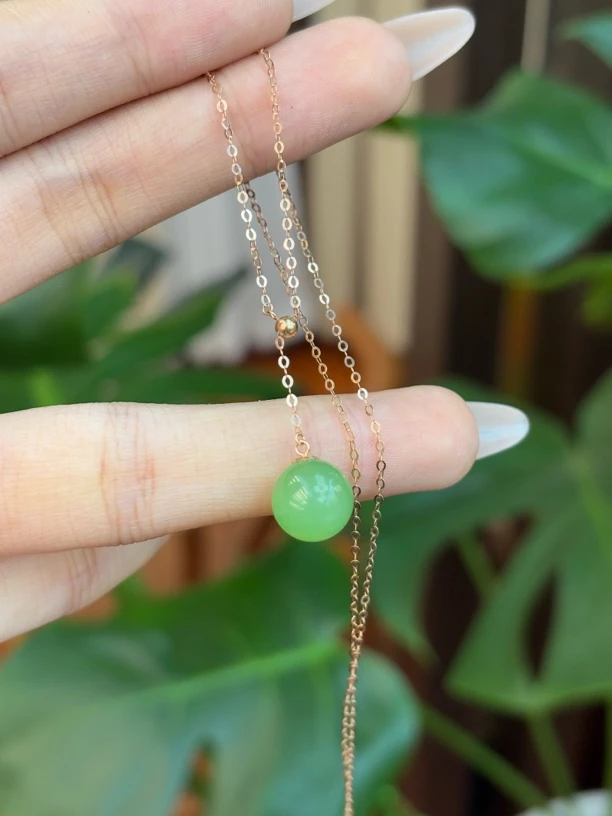 3646和田玉18k镶嵌碧玉吊坠约10mm