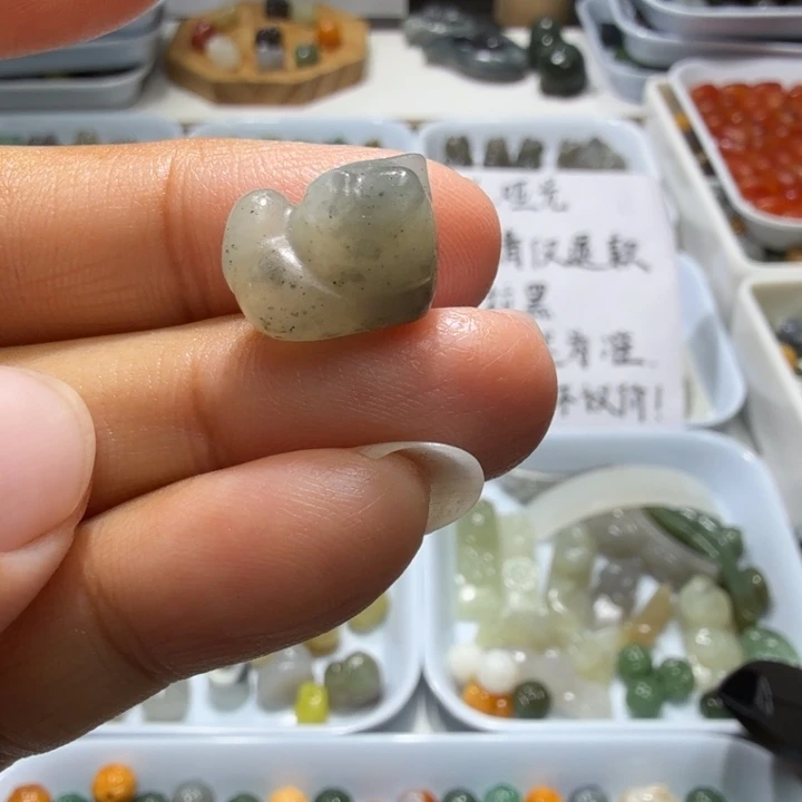 未镶嵌和田玉珠宝半成品