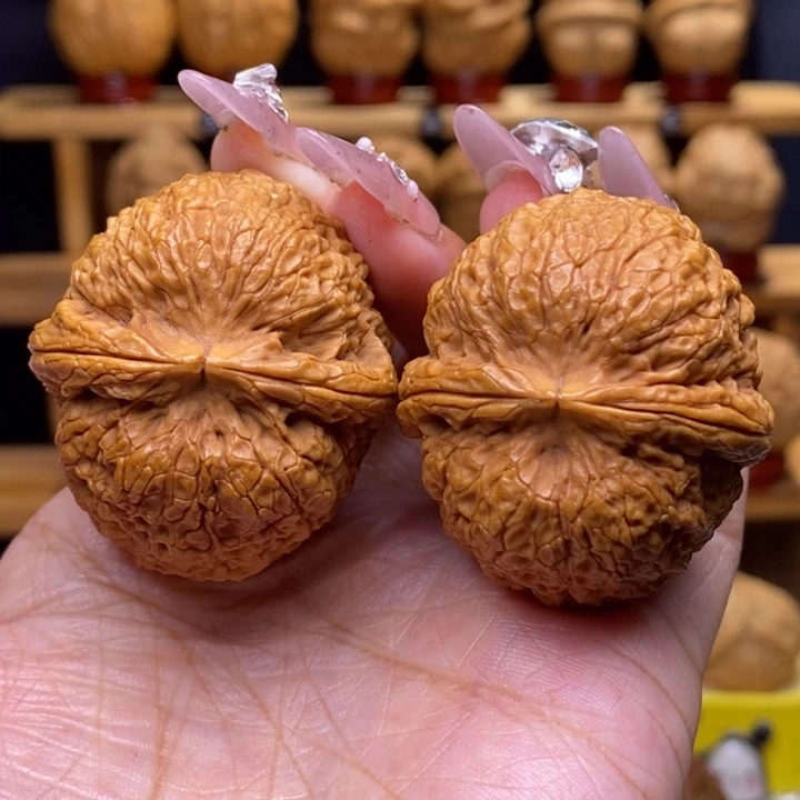 文玩核桃把件铁狮子22号42尺修尖不影响介意勿拍