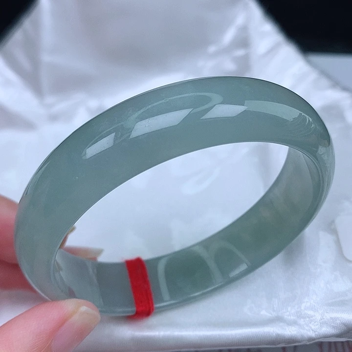 未镶嵌手镯翡翠天然