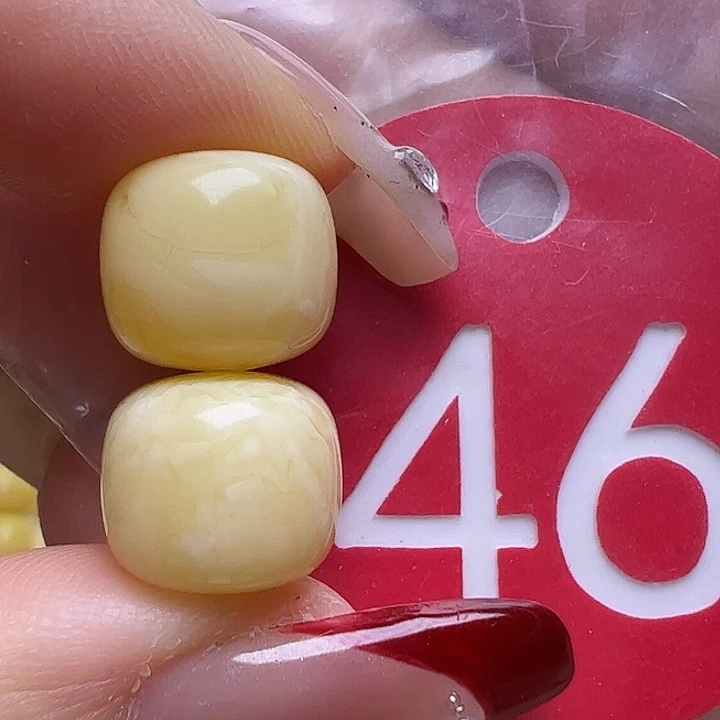 蜜蜡未镶嵌珠宝奇石10.8mm白蜡老型