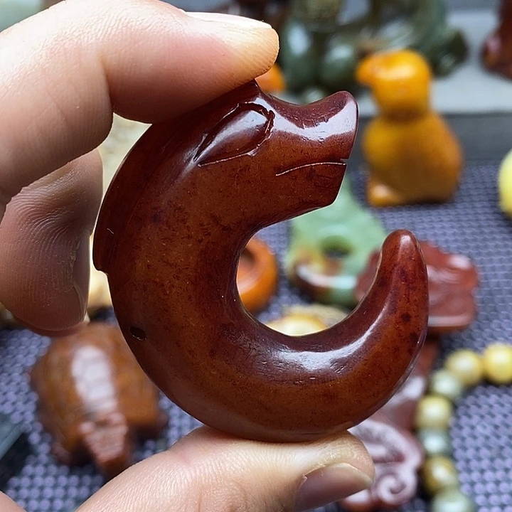 未镶嵌蛇纹石玉颈饰