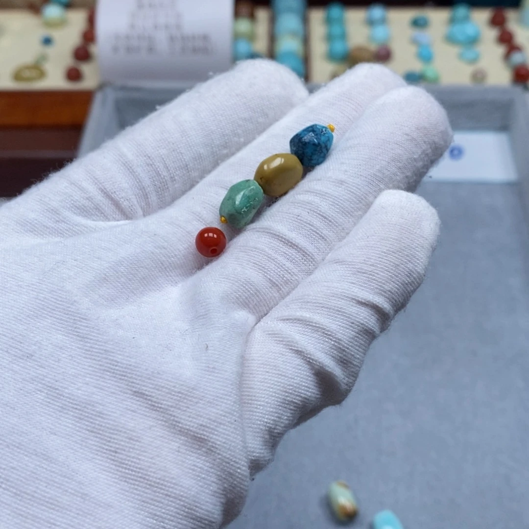 南红玛瑙配饰未镶嵌